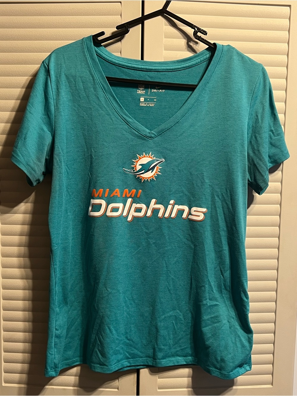 Women’s Miami Dolphins, Nike dri-fit size small shirt